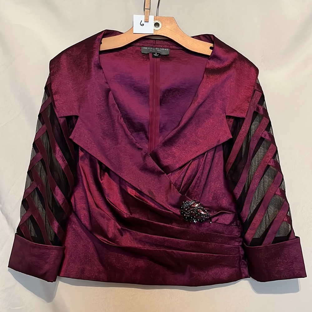 Women’s Formal Top